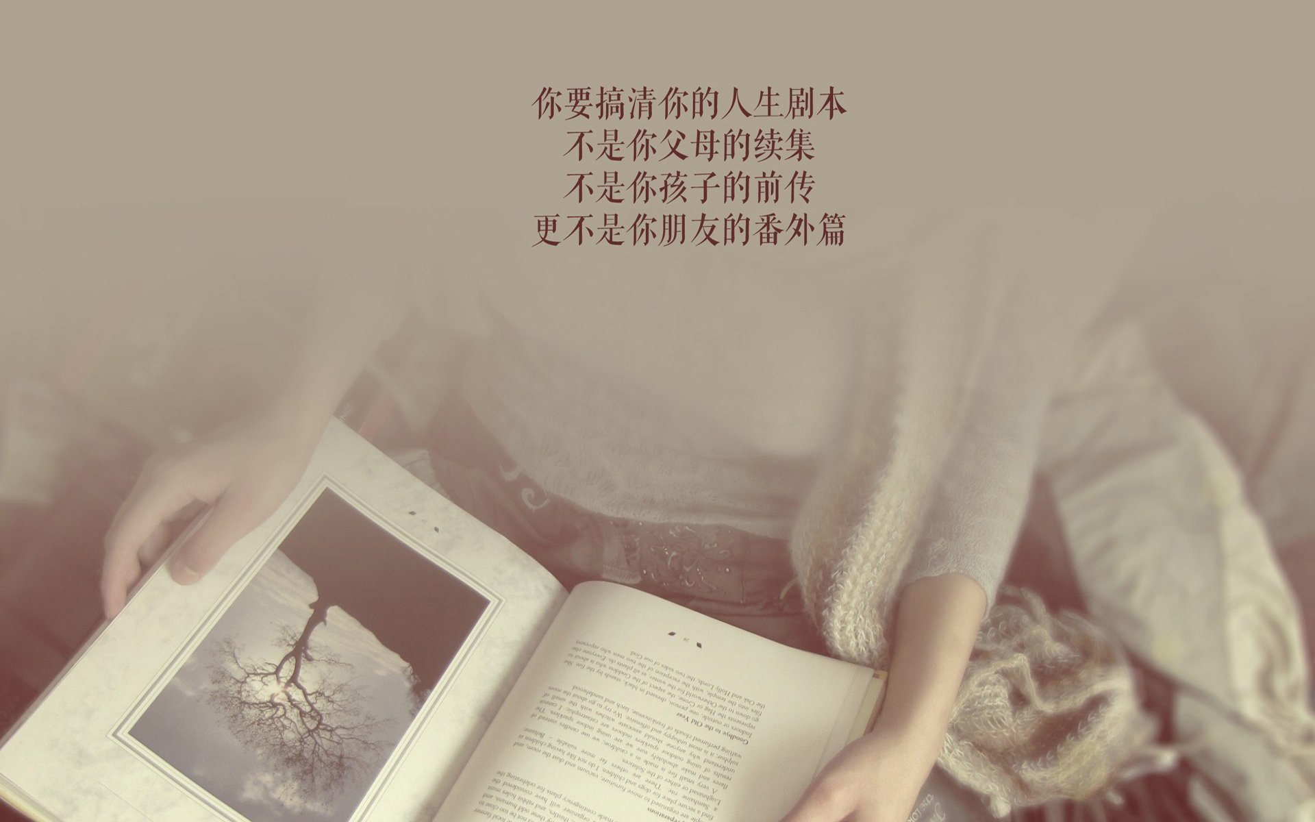 球场赛事热血燃烧，国脚勇夺头筹，足球赛国足