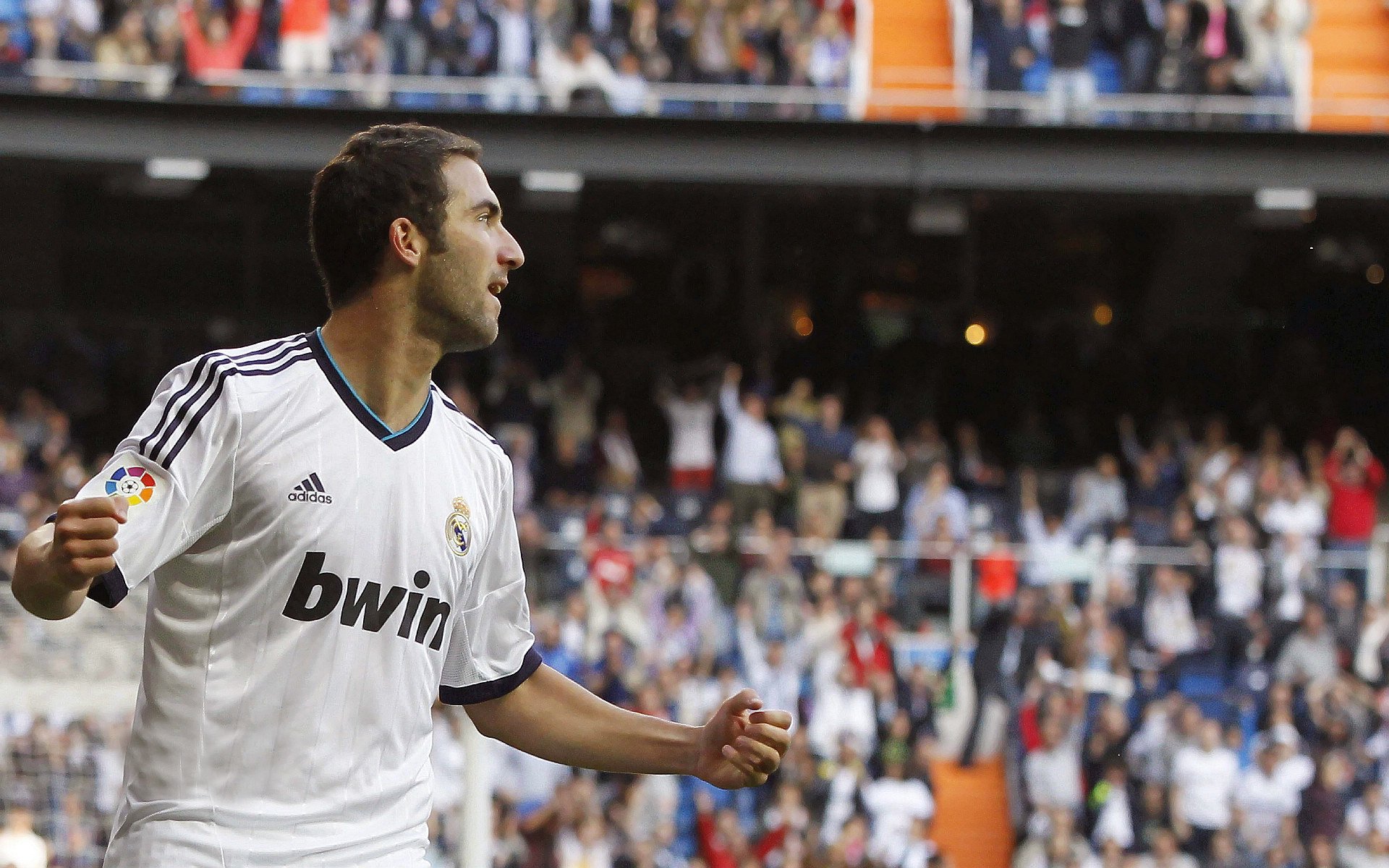 _湖人队士气回暖，期待更多胜利_，湖人队showtime